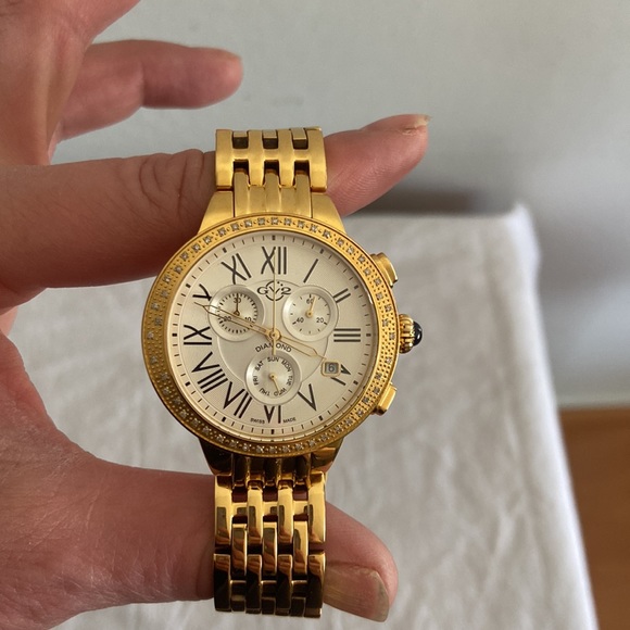 GV2 by Gevril Astor Chronograph Womens Diamond Swiss Quartz Gold Watch - Picture 5 of 15